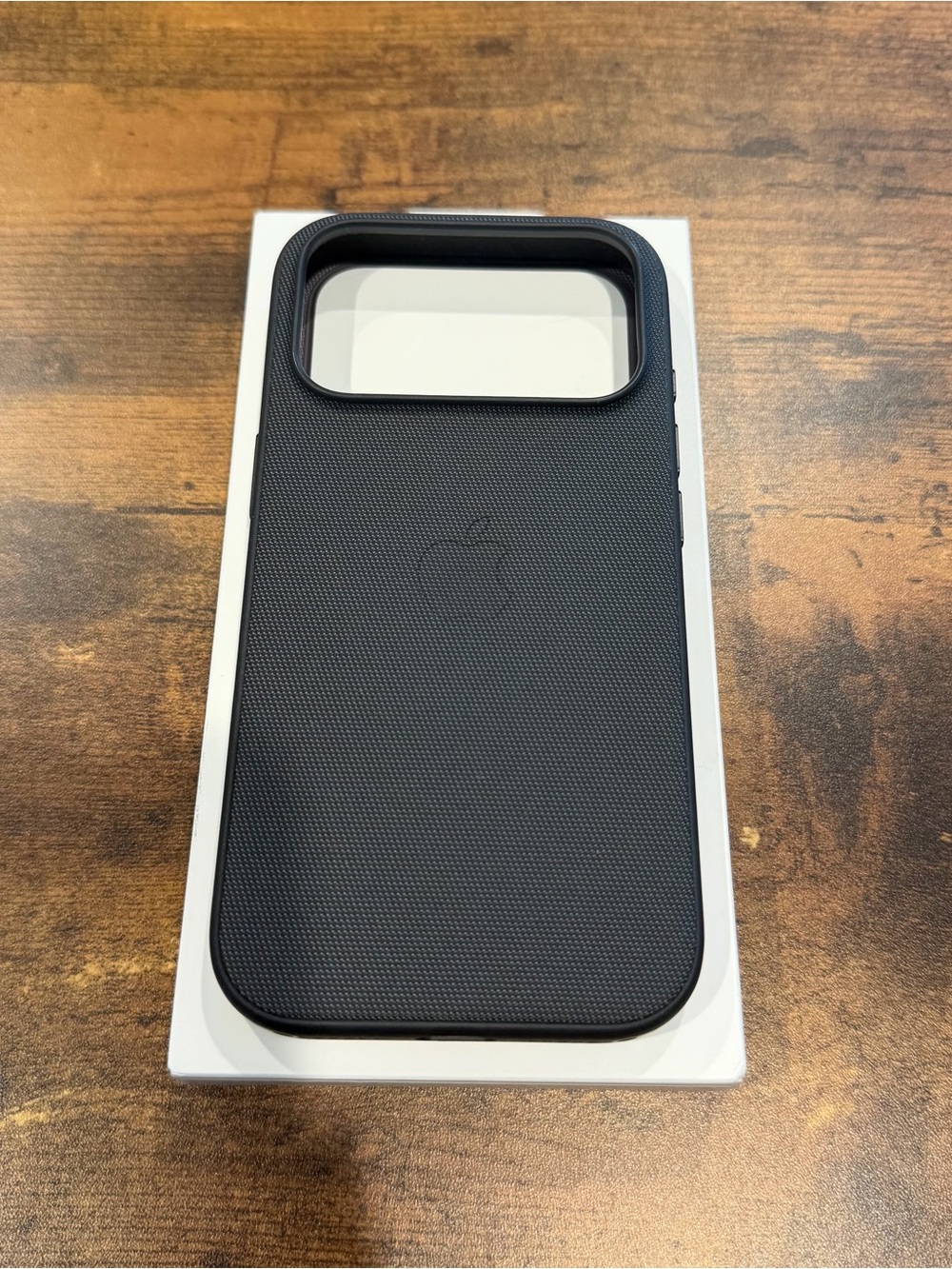 APPLE iPhone 17 Pro TechWoven MagSafe Case - Black